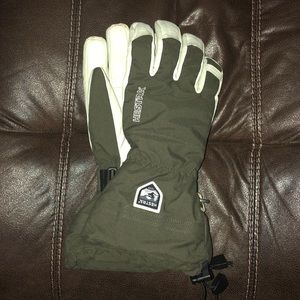 Hestra Leather winter gloves Size 9